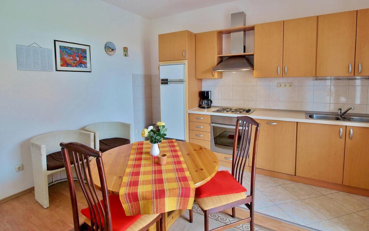Apartments Biserka Rab Town Ngoại thất bức ảnh